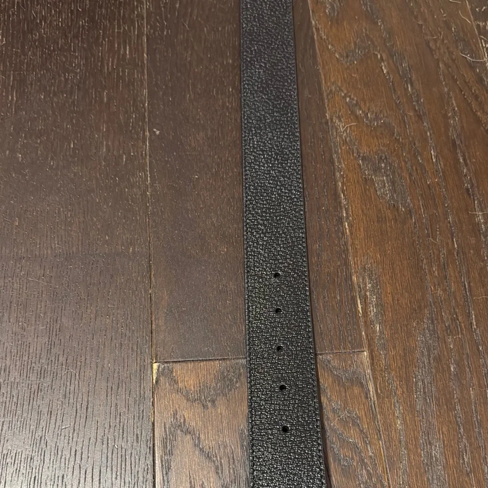 Gucci Marmont Black Leather Belt with Silver GG Buckle - Picture 8 of 12